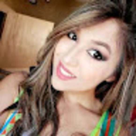 Meet your Posher, Nenna - Picture 1 of 1